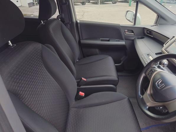 Honda Freed I Рестайлинг с пробегом 2014 года, цена 1 000 000 рублей, 172513 км, компактвэн, Автокод Объявления