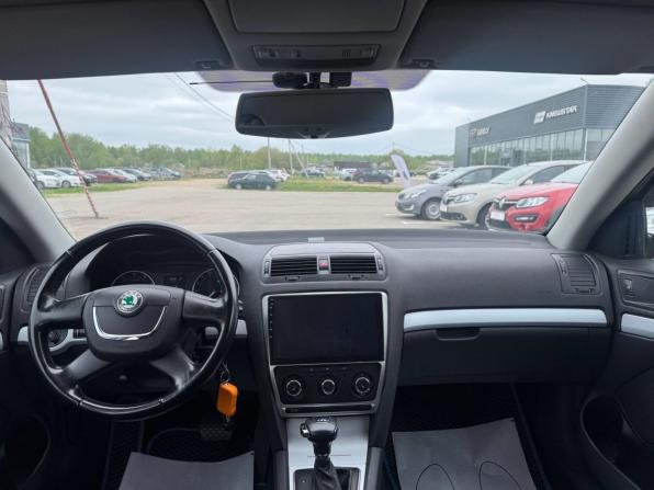 Skoda Octavia II (A5) Рестайлинг с пробегом 2011 года, цена 751 000 рублей, 265127 км, лифтбек, Автокод Объявления