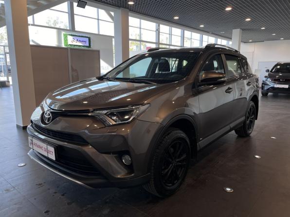 Toyota RAV4 IV (XA40) Рестайлинг с пробегом 2017 года, цена 2 911 200 рублей, 74809 км, внедорожник, Автокод Объявления