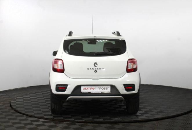 Renault Sandero II Рестайлинг с пробегом 2020 года, цена 1 170 000 рублей, 105027 км, хэтчбек, Автокод Объявления