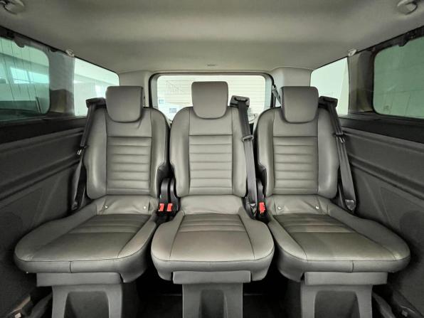 Ford Tourneo Custom I Рестайлинг с пробегом 2019 года, цена 3 200 000 рублей, 208000 км, минивэн, Автокод Объявления