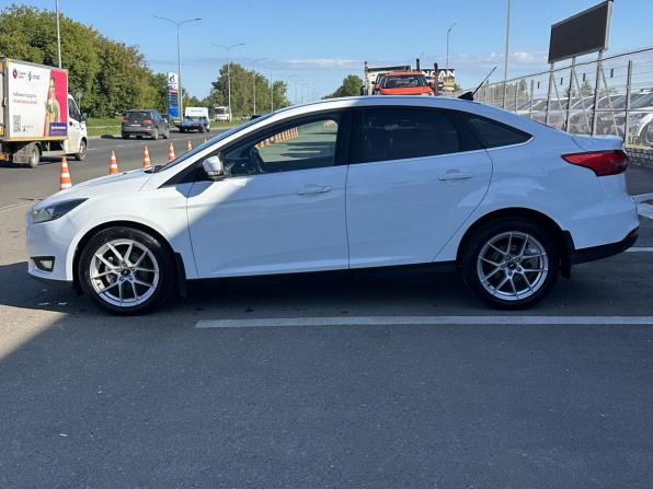Ford Focus III Рестайлинг с пробегом 2017 года, цена 1 244 000 рублей, 119280 км, седан, Автокод Объявления
