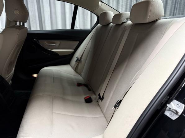 BMW 3 серии VI (F3x) Рестайлинг с пробегом 2017 года, цена 2 599 000 рублей, 110945 км, седан, Автокод Объявления