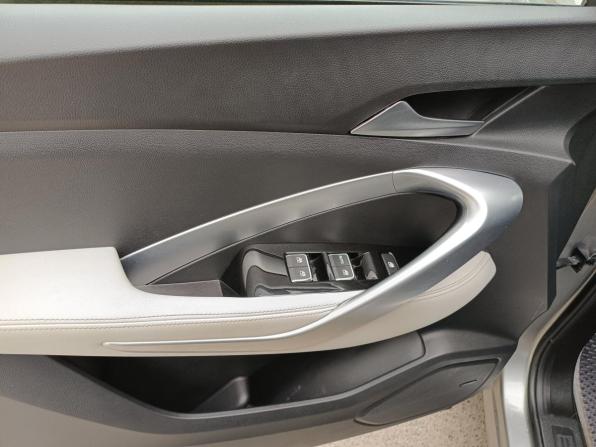 Chevrolet Captiva II с пробегом 2022 года, цена 2 189 000 рублей, 14781 км, внедорожник, Автокод Объявления