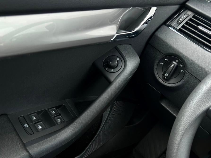 Skoda Octavia III (A7) Рестайлинг Санкт-Петербург  - изображение 16