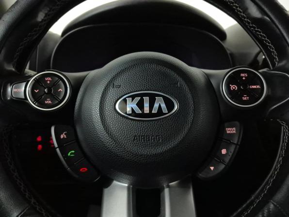 Kia Soul II Рестайлинг с пробегом 2017 года, цена 1 530 000 рублей, 91267 км, хэтчбек, Автокод Объявления