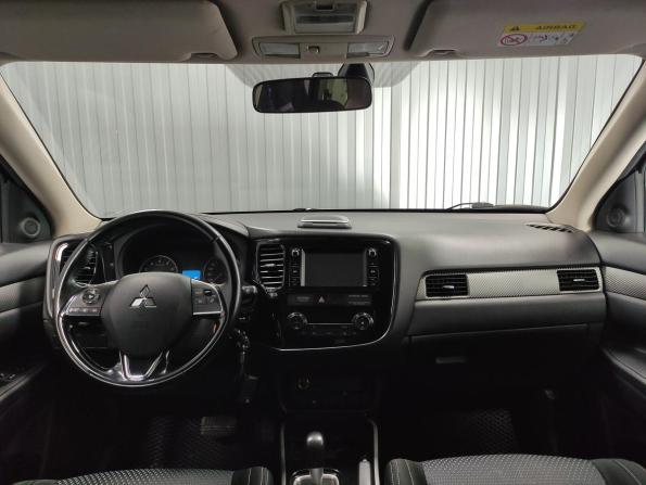 Mitsubishi Outlander III Рестайлинг 2 с пробегом 2017 года, цена 1 650 000 рублей, 163351 км, внедорожник, Автокод Объявления
