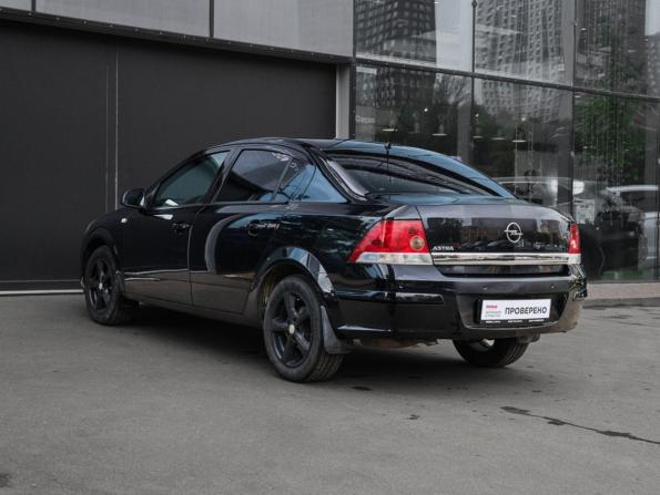 Opel Astra H Рестайлинг с пробегом 2010 года, цена 599 000 рублей, 208905 км, седан, Автокод Объявления