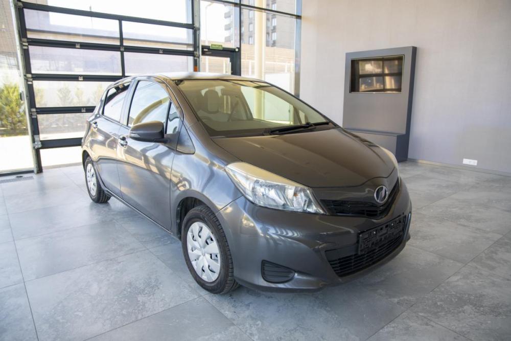 Toyota Vitz III (XP130) Ростов-на-Дону  - изображение 1