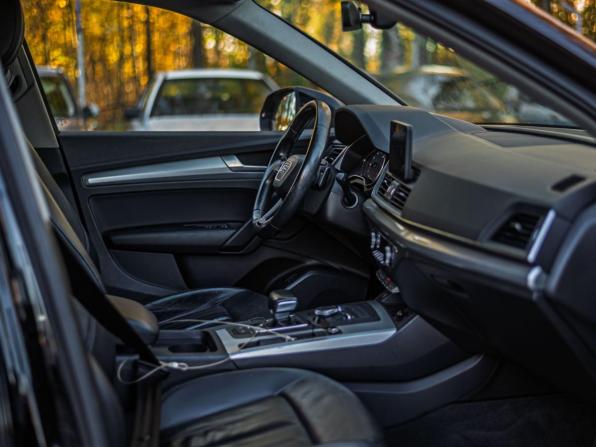 Audi Q5 II (FY) с пробегом 2018 года, цена 2 222 000 рублей, 220095 км, внедорожник, Автокод Объявления