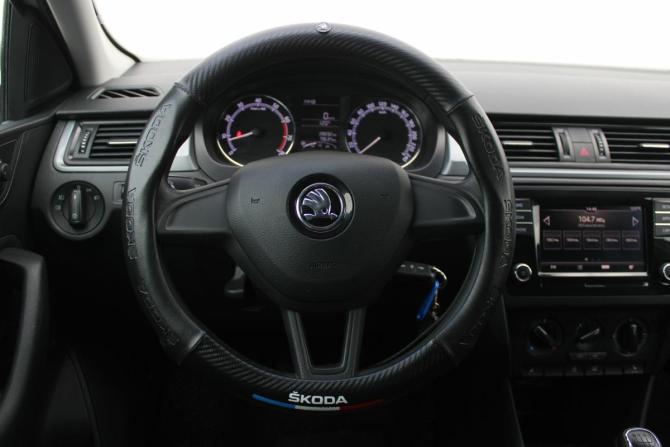 Skoda Rapid I Рестайлинг с пробегом 2019 года, цена 1 350 000 рублей, 80000 км, лифтбек, Автокод Объявления