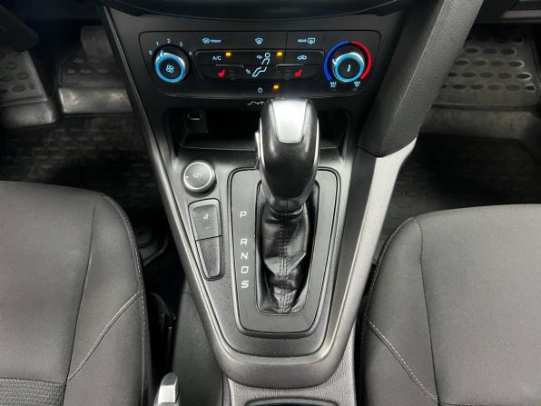 Ford Focus III Рестайлинг с пробегом 2015 года, цена 1 130 000 рублей, 98246 км, хэтчбек, Автокод Объявления