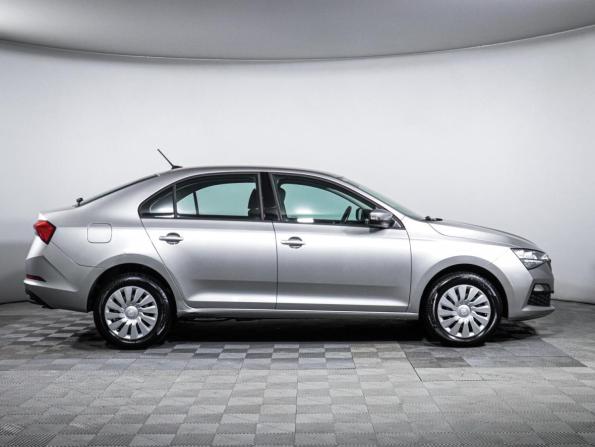 Skoda Rapid II с пробегом 2022 года, цена 1 300 000 рублей, 81505 км, лифтбек, Автокод Объявления