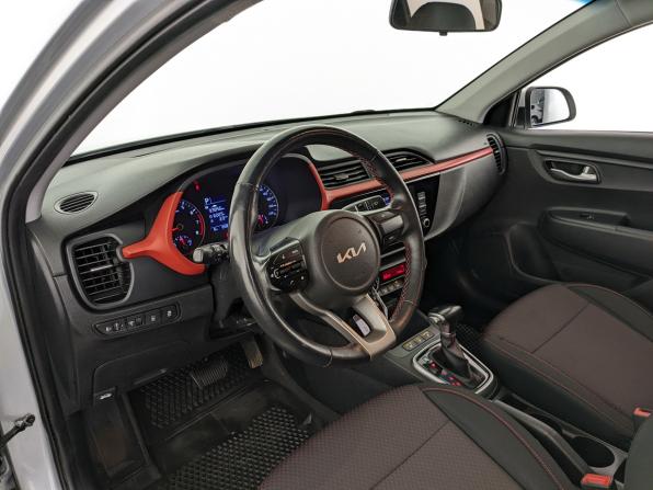 Kia Rio IV Рестайлинг с пробегом 2021 года, цена 1 650 000 рублей, 89200 км, седан, Автокод Объявления