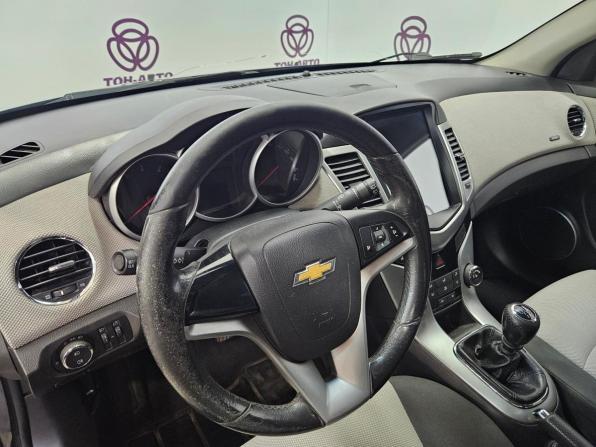 Chevrolet Cruze I Рестайлинг с пробегом 2012 года, цена 695 000 рублей, 179330 км, хэтчбек, Автокод Объявления