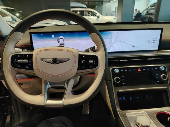 Новый Genesis GV80 Coupe 2025 года, цена 11 690 000 рублей, внедорожник, Автокод Объявления