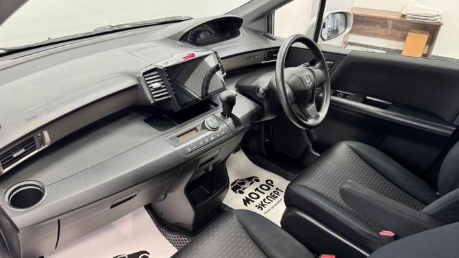 Honda Freed I Рестайлинг с пробегом 2010 года, цена 970 000 рублей, 121000 км, компактвэн, Автокод Объявления