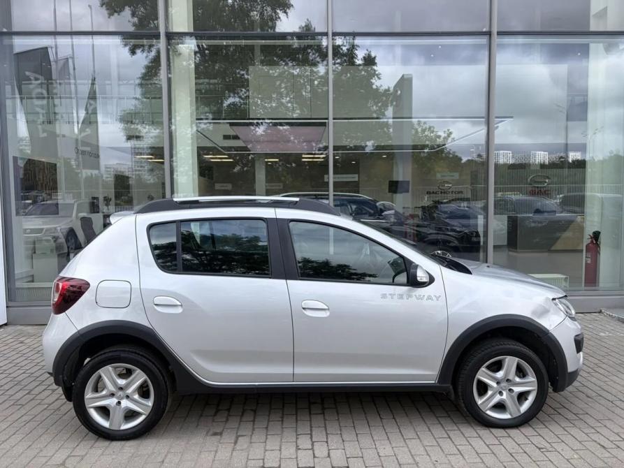Renault Sandero II Москва  - изображение 10
