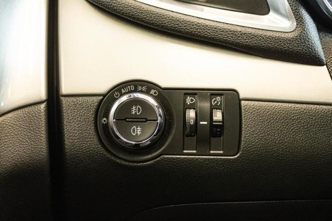 Opel Mokka I с пробегом 2013 года, цена 1 125 000 рублей, 116223 км, внедорожник, Автокод Объявления
