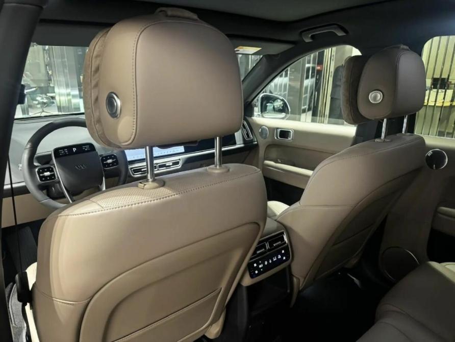 Li Auto (Lixiang) L6 Москва  - изображение 9
