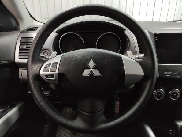 Mitsubishi Outlander II Рестайлинг с пробегом 2012 года, цена 1 197 000 рублей, 208783 км, внедорожник, Автокод Объявления