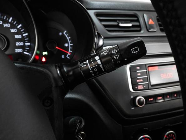 Kia Rio III Рестайлинг с пробегом 2017 года, цена 1 187 000 рублей, 81710 км, хэтчбек, Автокод Объявления