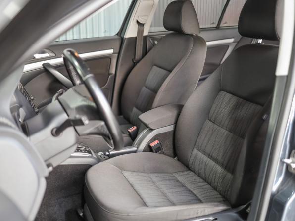 Skoda Octavia II (A5) Рестайлинг с пробегом 2013 года, цена 1 159 000 рублей, 137670 км, лифтбек, Автокод Объявления