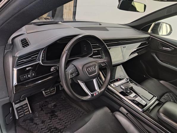 Audi Q8 I (4M) с пробегом 2020 года, цена 5 500 000 рублей, 75043 км, внедорожник, Автокод Объявления