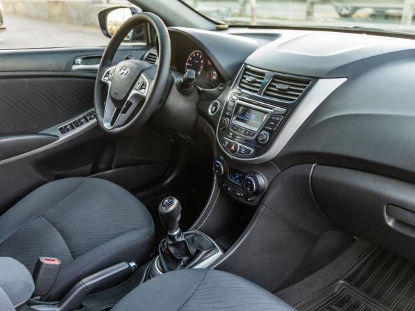 Hyundai Solaris I Рестайлинг с пробегом 2014 года, цена 898 000 рублей, 128434 км, седан, Автокод Объявления