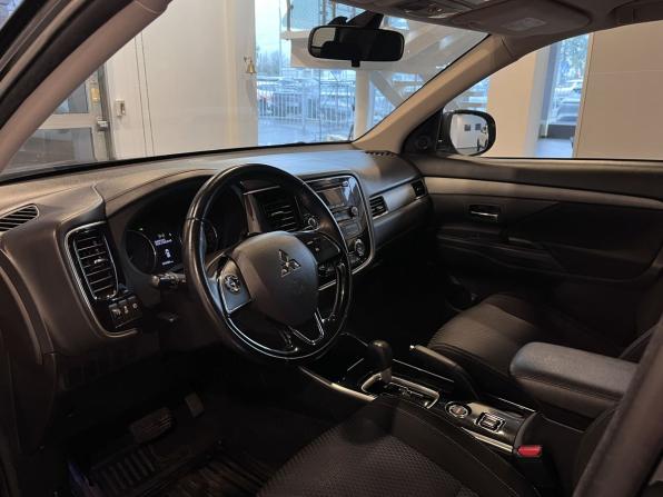 Mitsubishi Outlander III Рестайлинг 2 с пробегом 2017 года, цена 2 100 000 рублей, 153390 км, внедорожник, Автокод Объявления