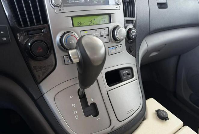 Hyundai Grand Starex I с пробегом 2013 года, цена 1 545 000 рублей, 260901 км, минивэн, Автокод Объявления