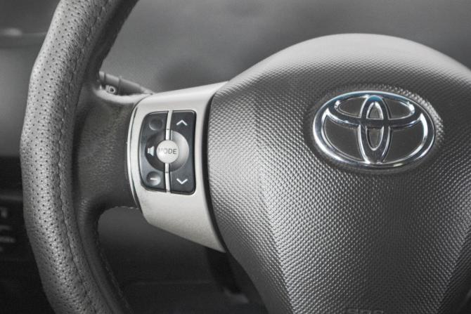 Toyota Yaris II с пробегом 2007 года, цена 669 000 рублей, 235000 км, хэтчбек, Автокод Объявления