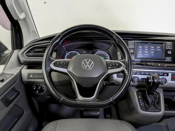 Volkswagen Caravelle T6 Рестайлинг с пробегом 2020 года, цена 3 950 000 рублей, 162597 км, минивэн, Автокод Объявления