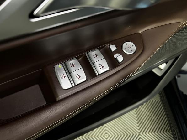 BMW 7 серии VI (G11/G12) с пробегом 2016 года, цена 3 250 000 рублей, 192321 км, седан, Автокод Объявления