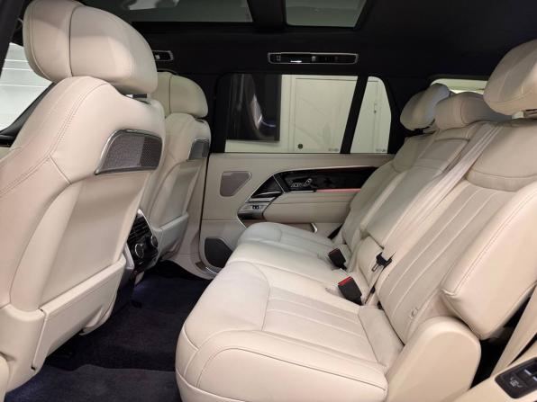 Land Rover Range Rover V с пробегом 2024 года, цена 20 790 000 рублей, 8956 км, внедорожник, Автокод Объявления