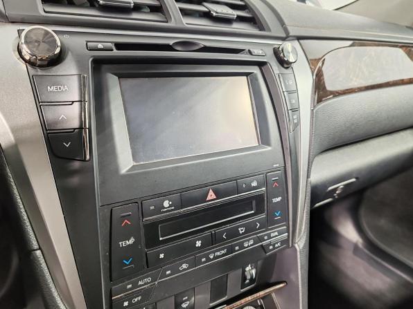 Toyota Camry VII (XV50) Рестайлинг с пробегом 2015 года, цена 2 249 000 рублей, 62681 км, седан, Автокод Объявления