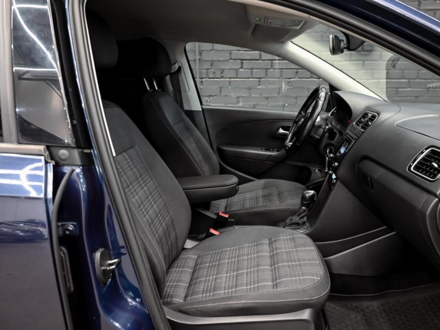 Volkswagen Polo V Рестайлинг Екатеринбург  - изображение 11