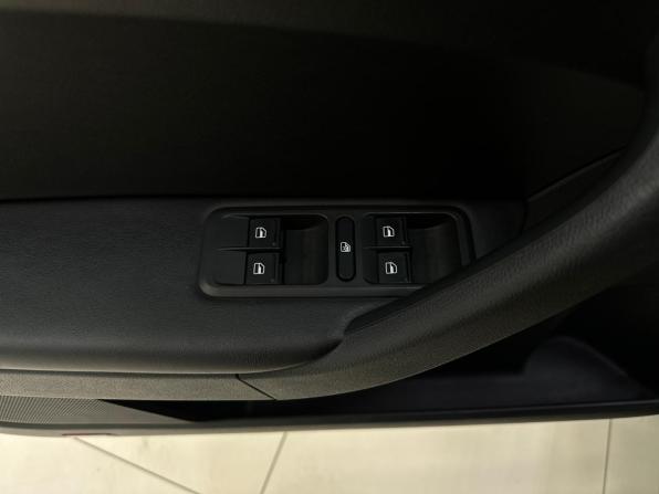 Skoda Yeti I Рестайлинг с пробегом 2017 года, цена 1 195 000 рублей, 168151 км, внедорожник, Автокод Объявления