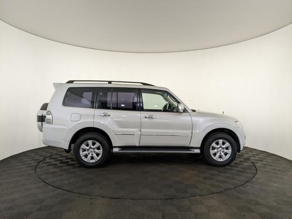 Mitsubishi Pajero IV Рестайлинг 2 с пробегом 2021 года, цена 4 440 000 рублей, 30244 км, внедорожник, Автокод Объявления