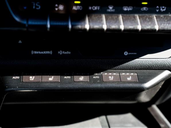 Lexus UX I с пробегом 2020 года, цена 2 700 000 рублей, 65500 км, внедорожник, Автокод Объявления