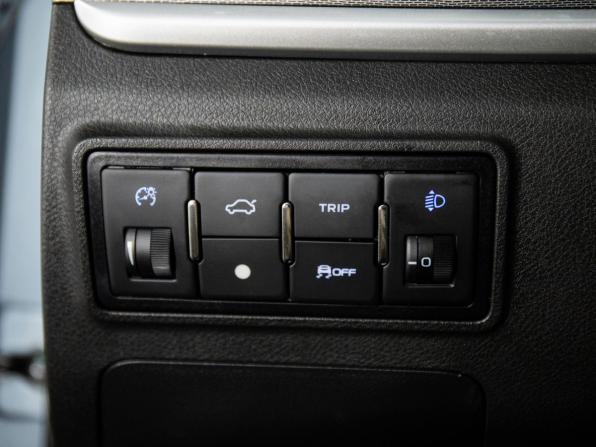 Geely Emgrand 7 I Рестайлинг с пробегом 2019 года, цена 899 500 рублей, 127519 км, седан, Автокод Объявления