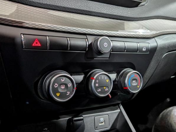 Lada (ВАЗ) Vesta I Рестайлинг (NG) с пробегом 2023 года, цена 1 095 000 рублей, 74912 км, седан, Автокод Объявления