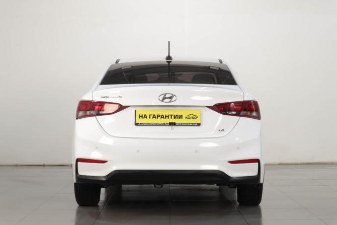 Hyundai Solaris II с пробегом 2017 года, цена 1 179 000 рублей, 120000 км, седан, Автокод Объявления