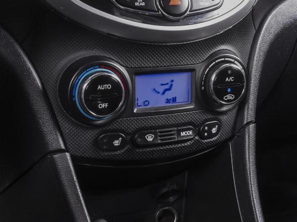 Hyundai Solaris I с пробегом 2012 года, цена 780 000 рублей, 183704 км, хэтчбек, Автокод Объявления