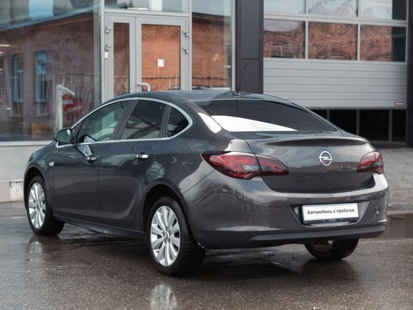 Opel Astra J Рестайлинг с пробегом 2013 года, цена 670 000 рублей, 317528 км, седан, Автокод Объявления