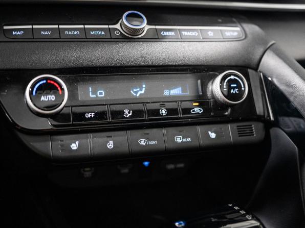 Hyundai Elantra VII (CN7) Рестайлинг с пробегом 2023 года, цена 1 950 500 рублей, 56078 км, седан, Автокод Объявления