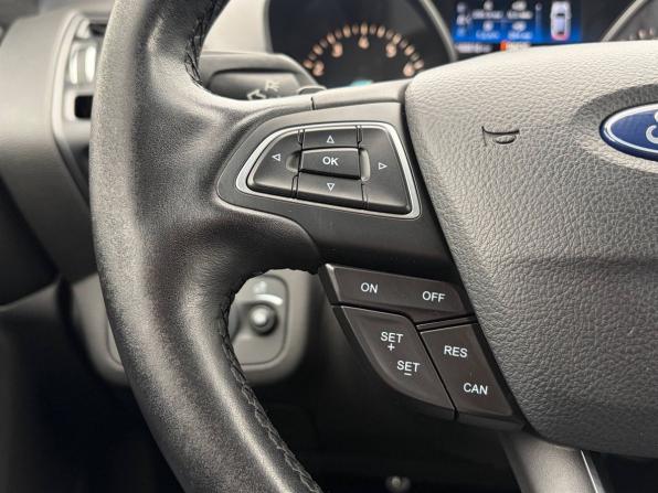 Ford Kuga II Рестайлинг с пробегом 2017 года, цена 1 495 000 рублей, 190000 км, внедорожник, Автокод Объявления