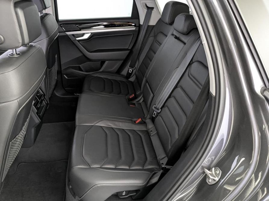Volkswagen Touareg III Москва  - изображение 18