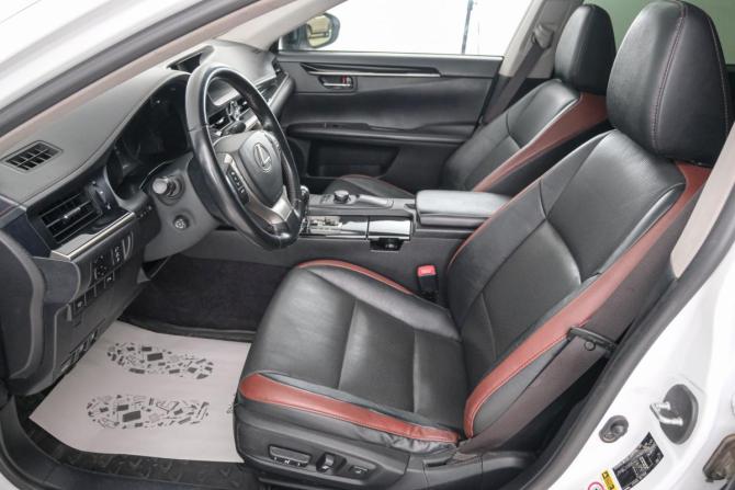 Lexus ES VI с пробегом 2015 года, цена 2 099 000 рублей, 167000 км, седан, Автокод Объявления