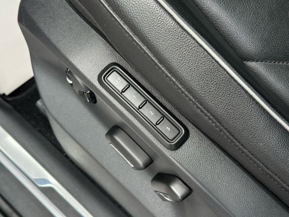 Volkswagen Tiguan II Рестайлинг с пробегом 2022 года, цена 3 099 000 рублей, 67948 км, внедорожник, Автокод Объявления